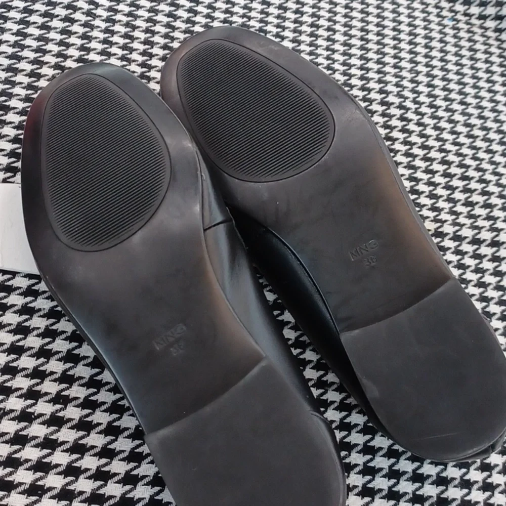 MNG Mango Leather Loafers NWT